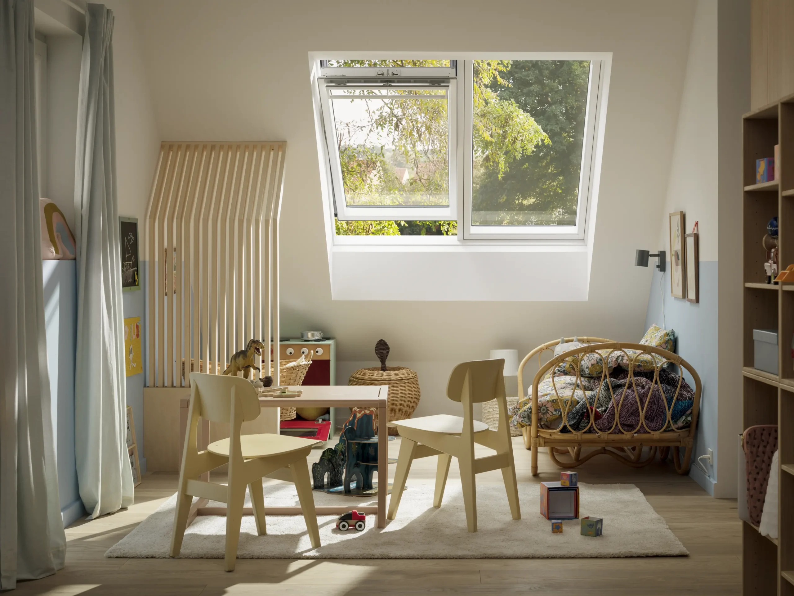 Cr&eacute;ation et pose de fen&ecirc;tres de toit VELUX&reg; sur mesure &agrave; proximit&eacute; Belfort de Mulhouse Thann